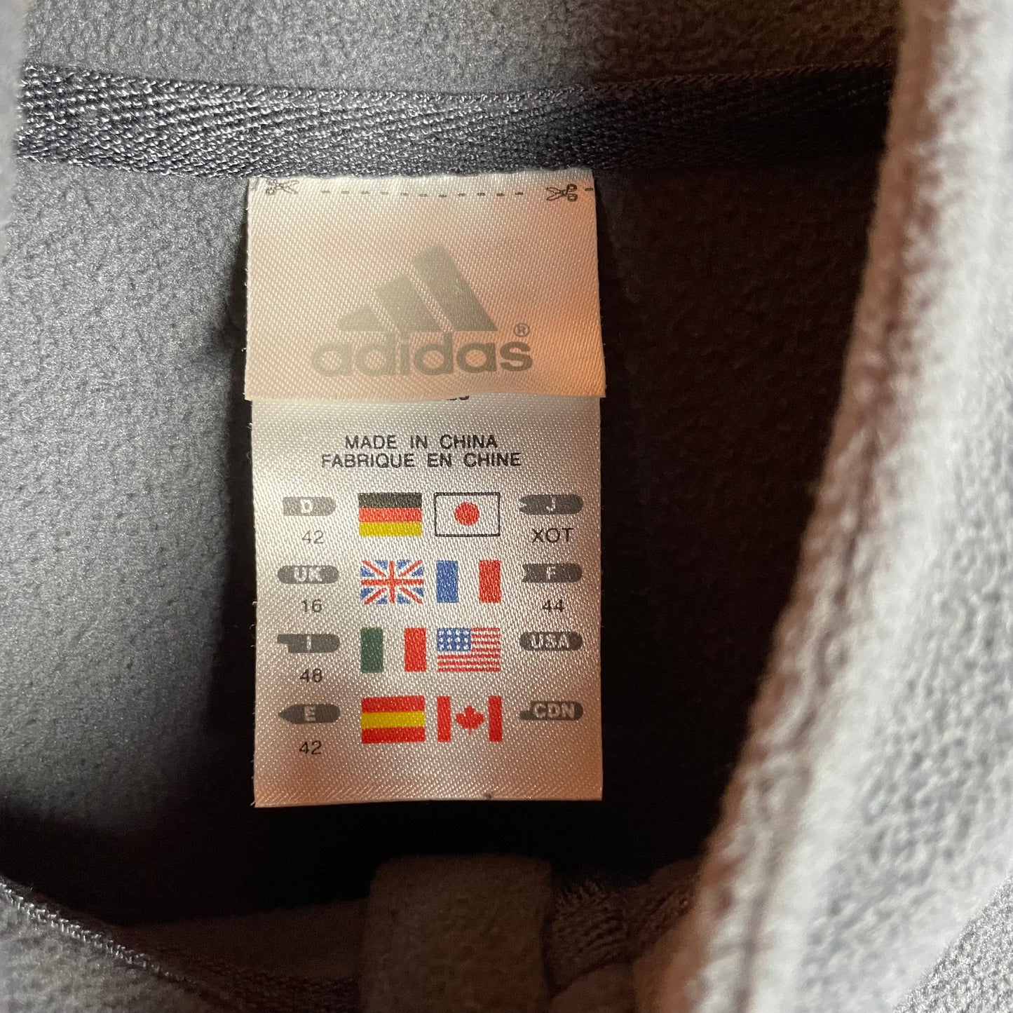 Polar Adidas Central logo